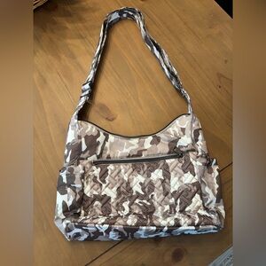 Lug SE Camper Camouflage Shoulder Bag